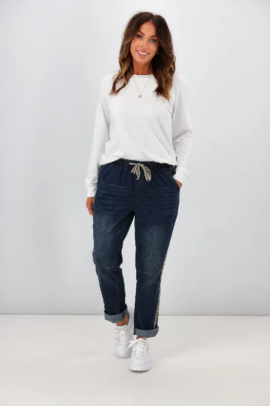 Women's Tight Trousers with Drawstring Waist in Khaki for a Relaxed and Adjustable FitBetty Basics Zuri Denim Jogger Bay Blue Women's Tight Trousers with Drawstring Waist in Khaki for a Relaxed and Adjustable FitBetty Basics Zuri Denim Jogger Bay Blue
