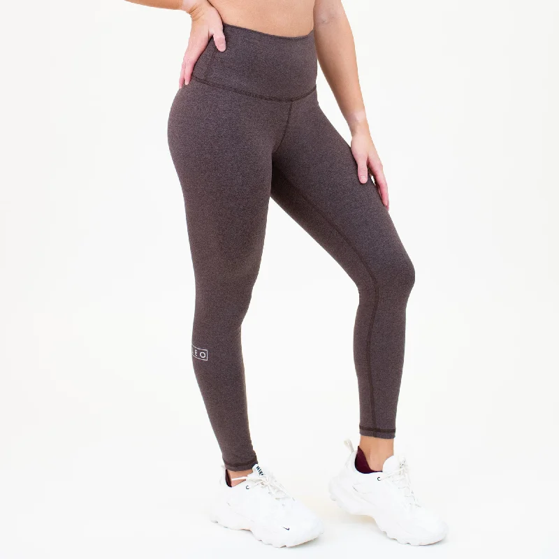 Women's Tight Trousers with Drawstring Waist in Khaki for a Relaxed and Adjustable FitEl Toro Legging 25" - High Rise Women's Tight Trousers with Drawstring Waist in Khaki for a Relaxed and Adjustable FitEl Toro Legging 25" - High Rise