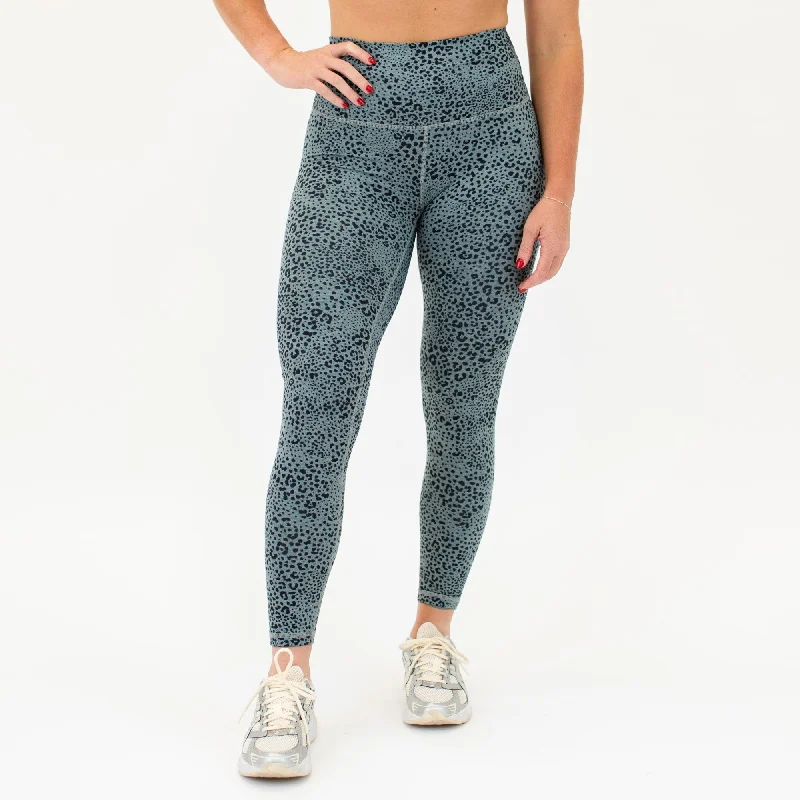 Women's Tight Trousers with Mesh Panels in Black for a Sexy and Modern AppearanceEl Toro Legging 25" - High Rise Women's Tight Trousers with Mesh Panels in Black for a Sexy and Modern AppearanceEl Toro Legging 25" - High Rise