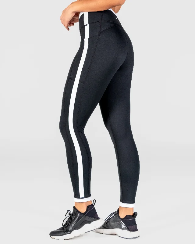 Plus Size Women's Embroidered Tight Trousers in White for a Feminine and Elegant StyleMeredith 7/8 Leggings - Black & White Plus Size Women's Embroidered Tight Trousers in White for a Feminine and Elegant StyleMeredith 7/8 Leggings - Black & White