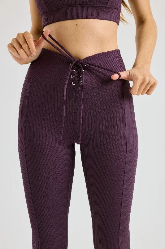 High - Waisted Women's Leather Tight Trousers in Black for a Rock - Chic LookRibbed Football Legging High - Waisted Women's Leather Tight Trousers in Black for a Rock - Chic LookRibbed Football Legging