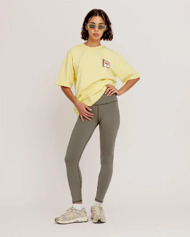 Women's Tight Trousers with Mesh Panels in Black for a Sexy and Modern AppearanceSeamless Crocodile Green Leggings Women's Tight Trousers with Mesh Panels in Black for a Sexy and Modern AppearanceSeamless Crocodile Green Leggings