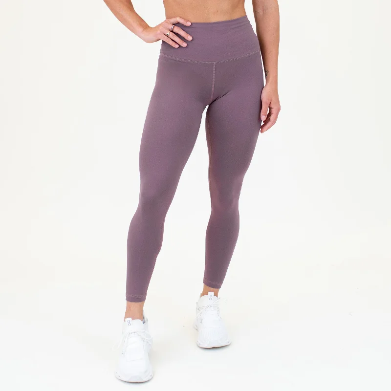 Women's Tight Trousers with Elastic Waistband in Black for Easy and Comfortable WearEl Toro Legging 25" - High Rise Women's Tight Trousers with Elastic Waistband in Black for Easy and Comfortable WearEl Toro Legging 25" - High Rise
