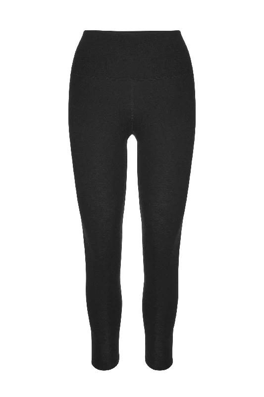 Capri Length Women's Printed Yoga Pants for Workout SessionsW’s Hutt Wool Baselayer Bottoms Capri Length Women's Printed Yoga Pants for Workout SessionsW’s Hutt Wool Baselayer Bottoms
