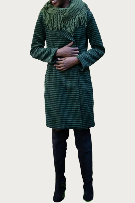 Plus Size Women's Cropped Velvet Blazers in Burgundy for a Night OutChester Checked Double-Breasted Coat In Green Dot Plus Size Women's Cropped Velvet Blazers in Burgundy for a Night OutChester Checked Double-Breasted Coat In Green Dot