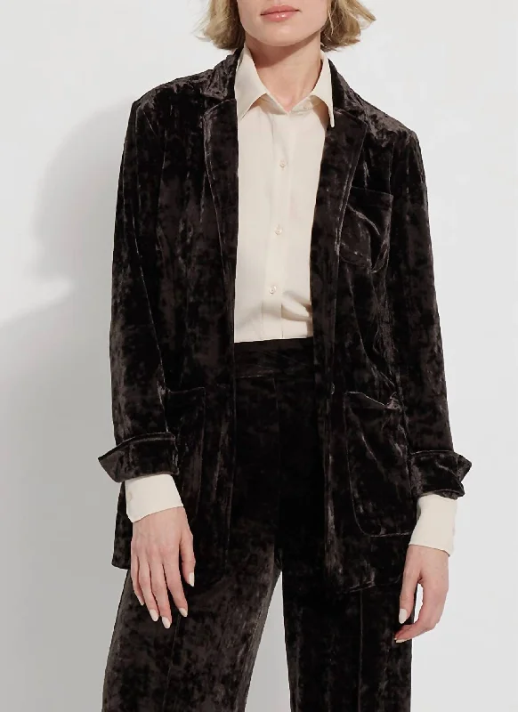 Single - Breasted Women's Tweed Blazers with Gold Buttons for a Classic LookShay Crushed Velvet Blazer In Double Espresso Single - Breasted Women's Tweed Blazers with Gold Buttons for a Classic LookShay Crushed Velvet Blazer In Double Espresso