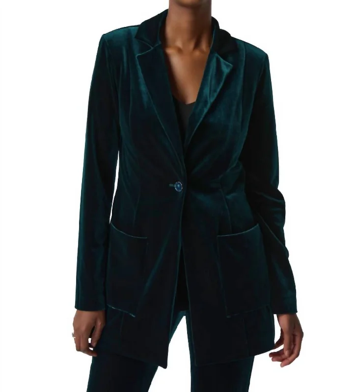 Plus Size Women's Military - Inspired Blazers with Gold Accents for a Bold LookVelvet Blazer With Notch Collar And Pockets In Dark Green Plus Size Women's Military - Inspired Blazers with Gold Accents for a Bold LookVelvet Blazer With Notch Collar And Pockets In Dark Green