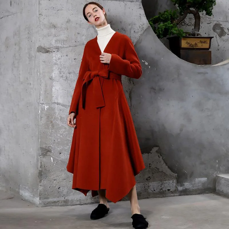 Long women's mac coats in a lightweight fabric for spring showers2018 red wool overcoat Loose fitting trench coat V neck tie waist asymmetric women coats Long women's mac coats in a lightweight fabric for spring showers2018 red wool overcoat Loose fitting trench coat V neck tie waist asymmetric women coats