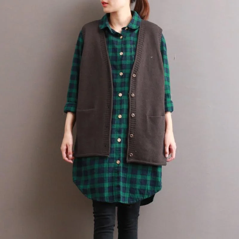 Women's knee - length wool blend coats with a fur collar for added warmth2021 autumn new brown knit tops loose casual v neck sleeveless waistcoat