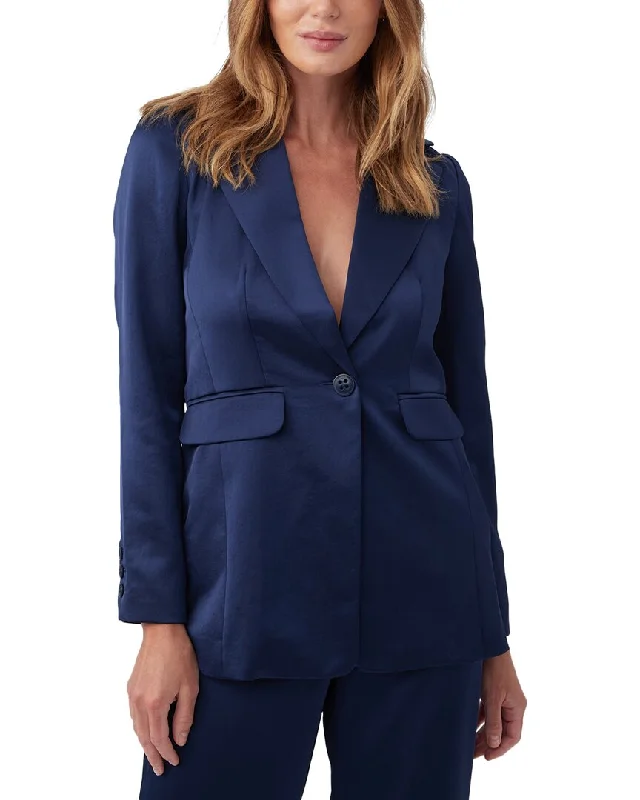 Belted women's cashmere coats in soft pastels for a luxurious feelTrina Turk Park Avenue Jacket Belted women's cashmere coats in soft pastels for a luxurious feelTrina Turk Park Avenue Jacket