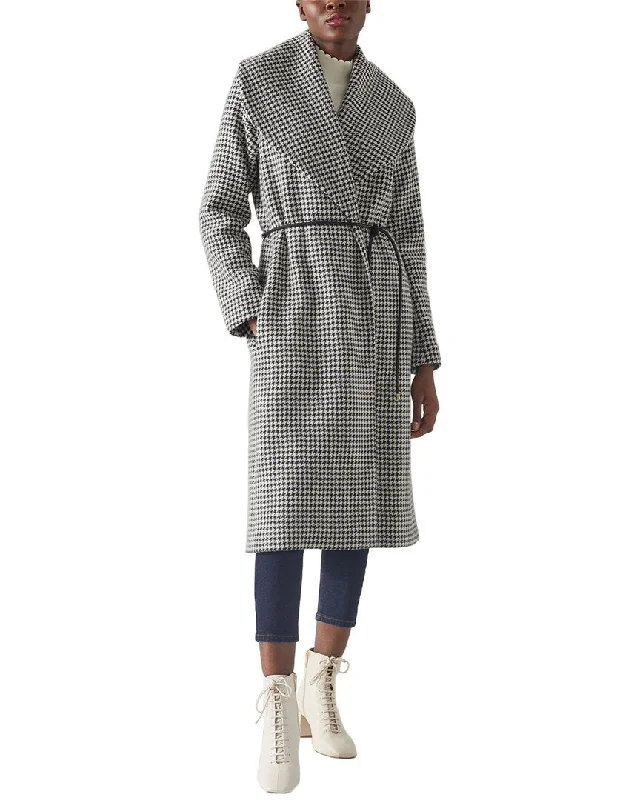 Checkered women's wool coats in a classic pattern for a timeless styleLk Bennett Manon Wool-Blend Coat Checkered women's wool coats in a classic pattern for a timeless styleLk Bennett Manon Wool-Blend Coat