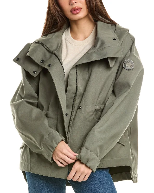 Oversized women's wool coats in a monochromatic look for a trendy outfitCanada Goose Jacket Oversized women's wool coats in a monochromatic look for a trendy outfitCanada Goose Jacket