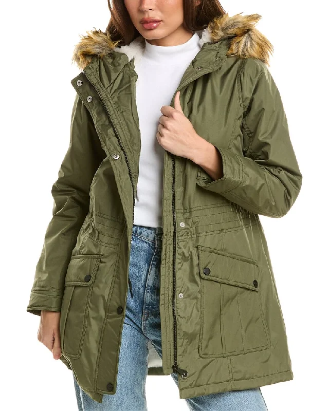 Oversized women's wool coats in a monochromatic look for a trendy outfitUrban Republic Heavyweight Micro-Tech Anorak Oversized women's wool coats in a monochromatic look for a trendy outfitUrban Republic Heavyweight Micro-Tech Anorak