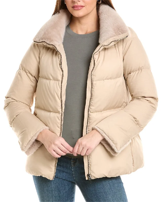 Women's knee - length wool blend coats with a fur collar for added warmthHerno Jacket