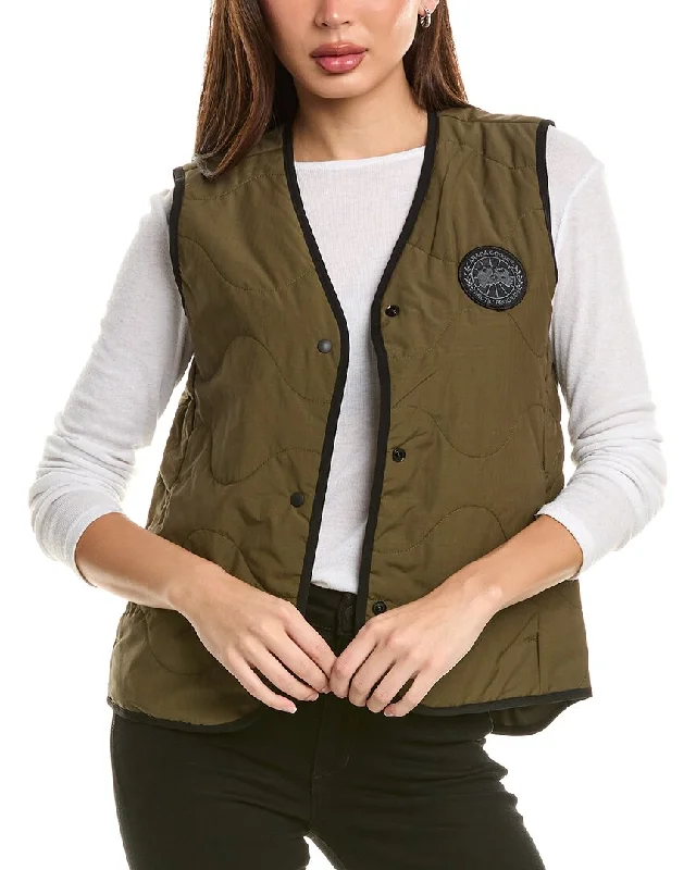 Embroidered women's cotton coats in a bohemian pattern for a unique designCanada Goose Quilted Vest Embroidered women's cotton coats in a bohemian pattern for a unique designCanada Goose Quilted Vest