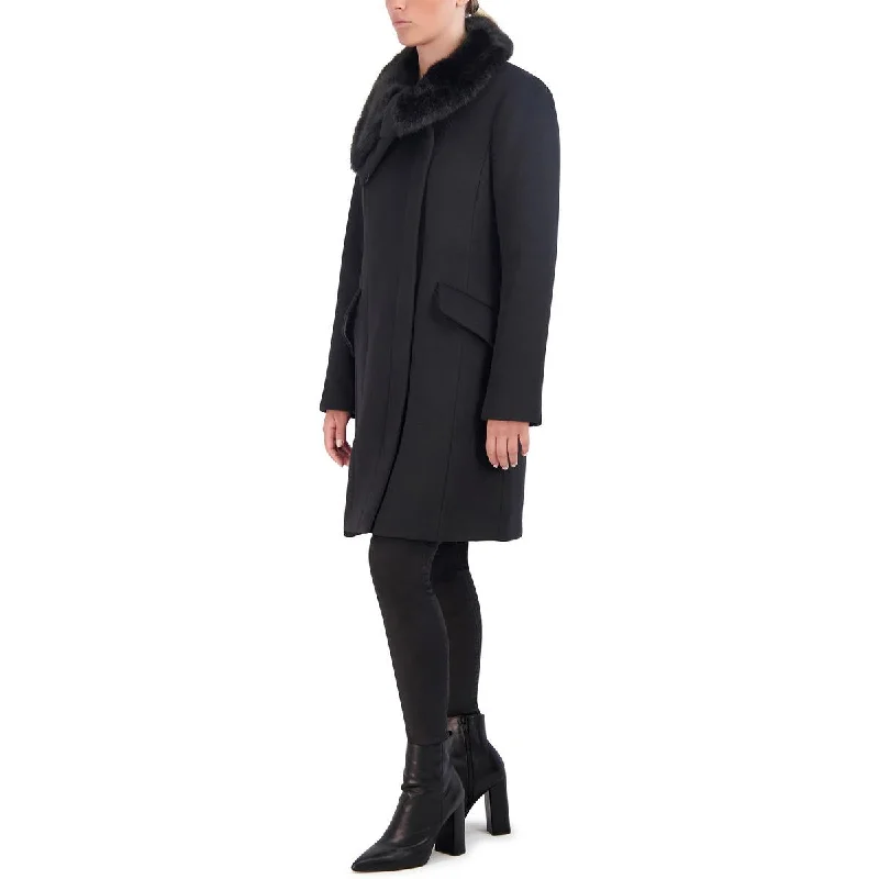 Oversized women's wool coats in a monochromatic look for a trendy outfitWomens Wool Blend Faux Fur Collar Wool Coat Oversized women's wool coats in a monochromatic look for a trendy outfitWomens Wool Blend Faux Fur Collar Wool Coat