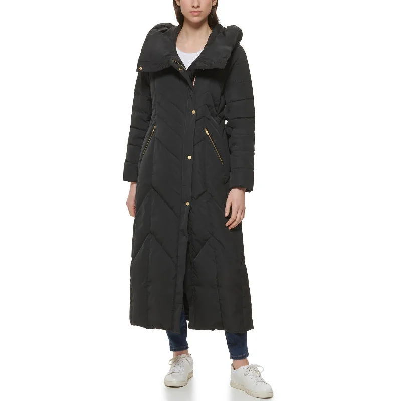 Oversized women's wool coats in a monochromatic look for a trendy outfitWomens Insulated Hooded Down Coat Oversized women's wool coats in a monochromatic look for a trendy outfitWomens Insulated Hooded Down Coat