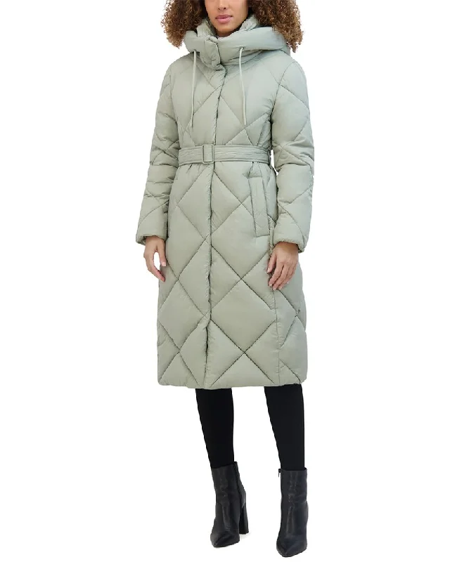 Checkered women's wool coats in a classic pattern for a timeless styleKenneth Cole Powder Touch Matte Quilted Coat Checkered women's wool coats in a classic pattern for a timeless styleKenneth Cole Powder Touch Matte Quilted Coat