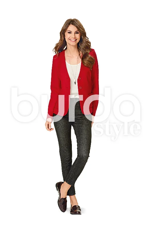 Quilted down women's coats with removable hoods for outdoor activitiesBurda Jackets 6569 Quilted down women's coats with removable hoods for outdoor activitiesBurda Jackets 6569