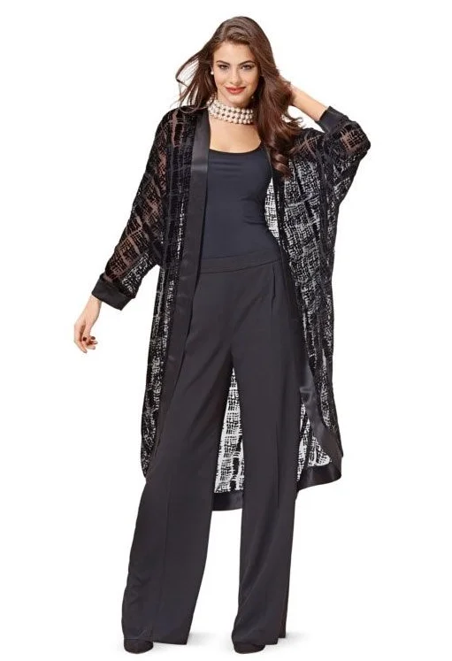 Checkered women's wool coats in a classic pattern for a timeless styleBurda Jackets 6588 Checkered women's wool coats in a classic pattern for a timeless styleBurda Jackets 6588
