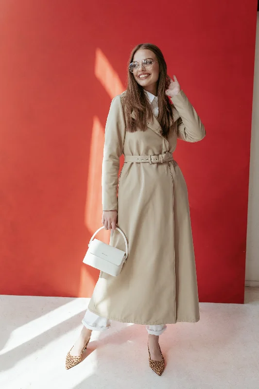 Women's pea coats with brass buttons for a nautical - inspired styleDouble Breasted Coat with Trapeze Cut in Beige | 'Classic Trench' Women's pea coats with brass buttons for a nautical - inspired styleDouble Breasted Coat with Trapeze Cut in Beige | 'Classic Trench'