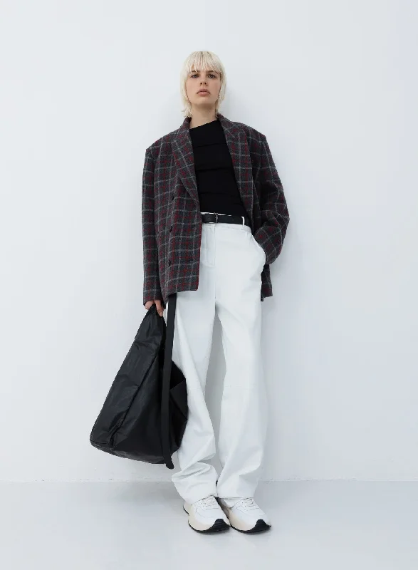Mid - length women's down coats in a slim fit for a modern and sleek appearanceDouble breasted wool | grey check Mid - length women's down coats in a slim fit for a modern and sleek appearanceDouble breasted wool | grey check