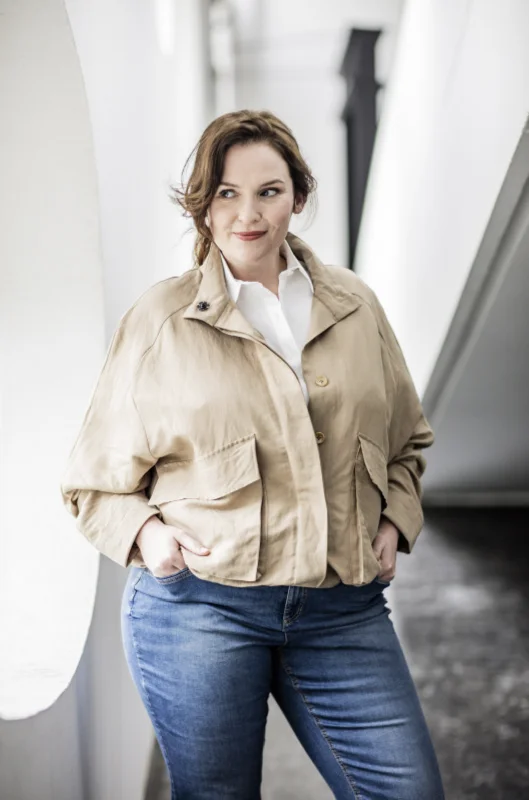 Quilted down women's coats with removable hoods for outdoor activitiesFibre Mood Avril Jacket Quilted down women's coats with removable hoods for outdoor activitiesFibre Mood Avril Jacket