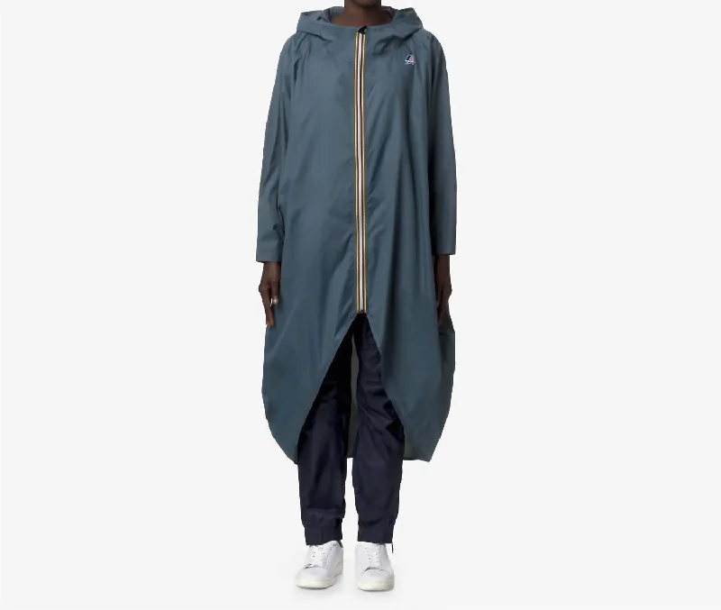 Belted women's cashmere coats in soft pastels for a luxurious feelLe Vrai 3.0 Rennes Jacket In Grey Belted women's cashmere coats in soft pastels for a luxurious feelLe Vrai 3.0 Rennes Jacket In Grey