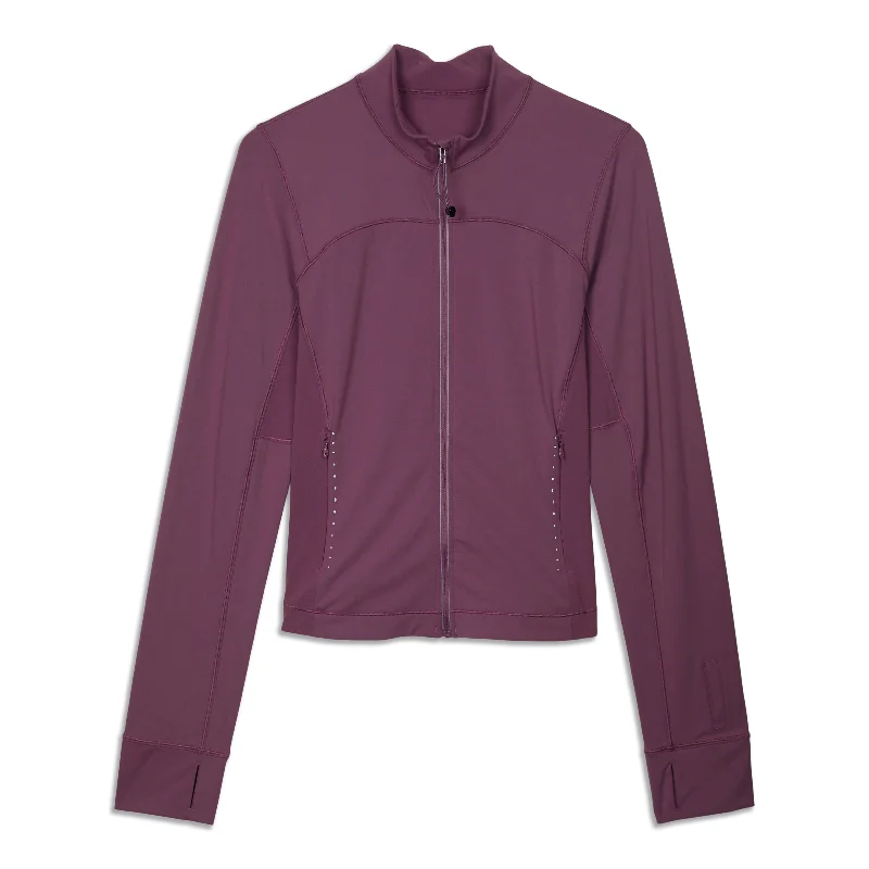 Plus size women's wool blend coats for a warm and stylish winterLightweight UVP Run Jacket Plus size women's wool blend coats for a warm and stylish winterLightweight UVP Run Jacket