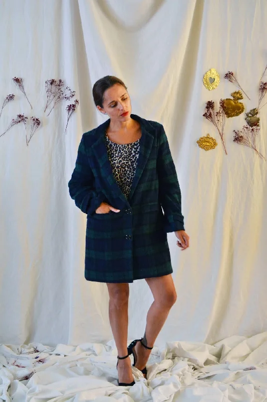 Petite women's wool blend coats with a tailored fit for a flattering silhouetteMaison Fauve Ray Coat Petite women's wool blend coats with a tailored fit for a flattering silhouetteMaison Fauve Ray Coat