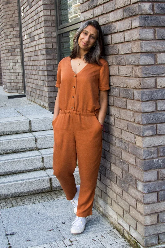 Long women's mac coats in a lightweight fabric for spring showersMake With Mandi Walla Jumpsuit Long women's mac coats in a lightweight fabric for spring showersMake With Mandi Walla Jumpsuit