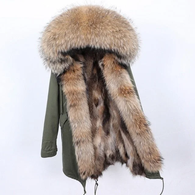 Checkered women's wool coats in a classic pattern for a timeless styleNatural Raccoon Fur Collar Hooded Long Thick Winter Jacket for Women Checkered women's wool coats in a classic pattern for a timeless styleNatural Raccoon Fur Collar Hooded Long Thick Winter Jacket for Women