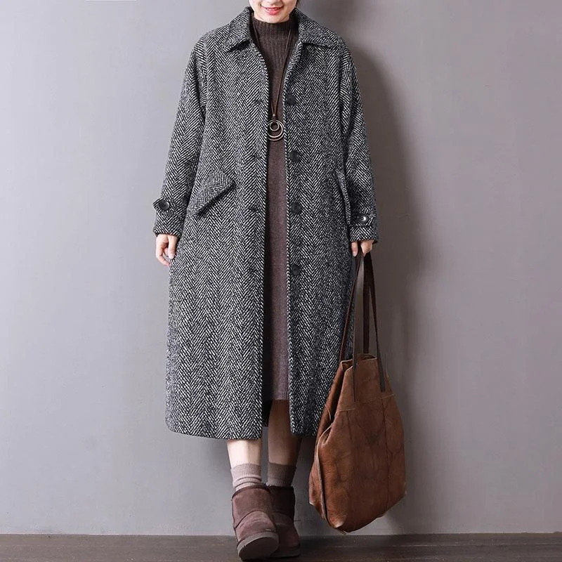 Women's knee - length wool blend coats with a fur collar for added warmthNew gray coats casual long winter coat turn-down Collar outwear Button Down long coat Women's knee - length wool blend coats with a fur collar for added warmthNew gray coats casual long winter coat turn-down Collar outwear Button Down long coat
