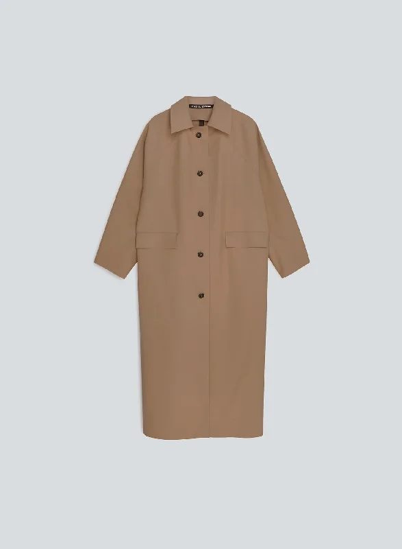 Long women's mac coats in a lightweight fabric for spring showersOriginal rubber long | taupe Long women's mac coats in a lightweight fabric for spring showersOriginal rubber long | taupe