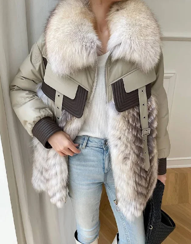 Women's reversible down coats with two - tone designs for versatile stylingOversized Fox Fur Duck Down Parka Women's reversible down coats with two - tone designs for versatile stylingOversized Fox Fur Duck Down Parka