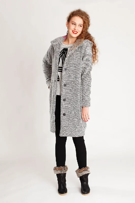 Women's knee - length wool blend coats with a fur collar for added warmthSchnittchen Patterns Malu Coat and Jacket