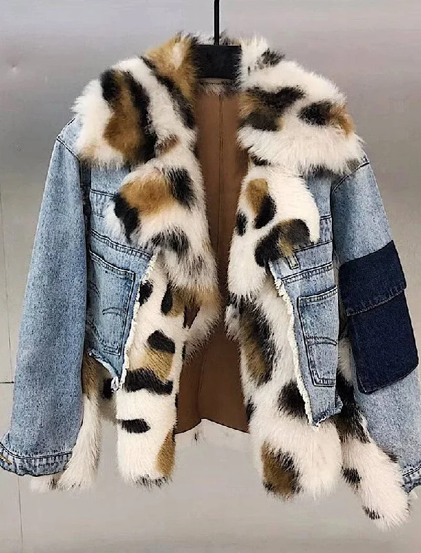 Water - resistant women's trench coats with adjustable cuffs for rainy daysSporty Denim Jacket With Sheepkin And Sheep Fur Trims Water - resistant women's trench coats with adjustable cuffs for rainy daysSporty Denim Jacket With Sheepkin And Sheep Fur Trims