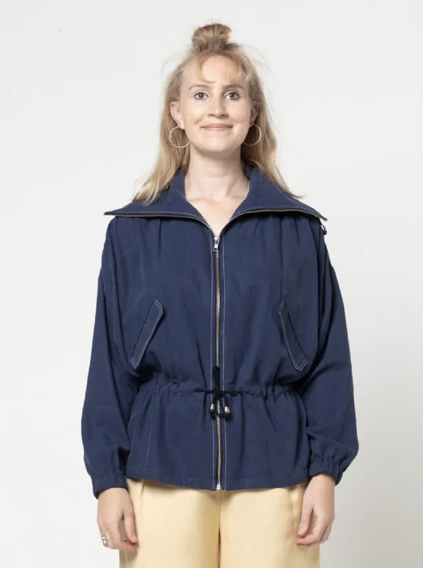 Petite women's wool blend coats with a tailored fit for a flattering silhouetteStyle Arc Austin Jacket Petite women's wool blend coats with a tailored fit for a flattering silhouetteStyle Arc Austin Jacket