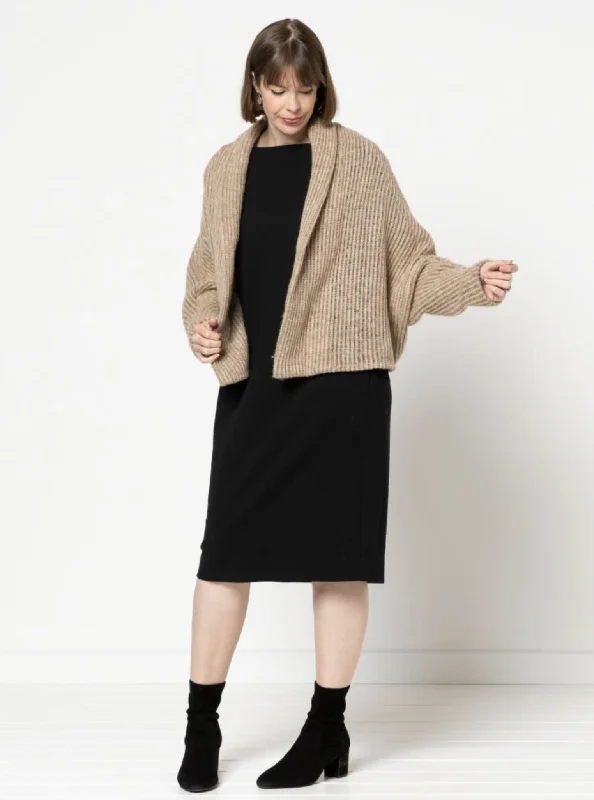 Oversized women's wool coats in a monochromatic look for a trendy outfitStyle Arc Palermo Knit Jacket Oversized women's wool coats in a monochromatic look for a trendy outfitStyle Arc Palermo Knit Jacket