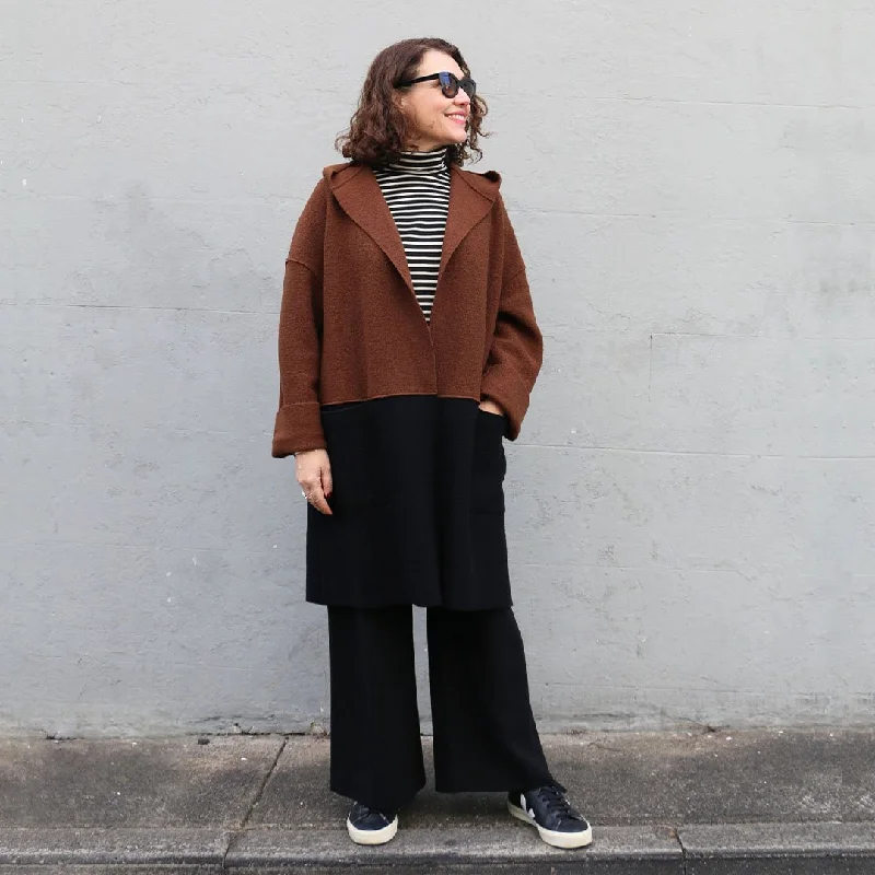Women's pea coats with brass buttons for a nautical - inspired styleTessuti Fabrics London Coat