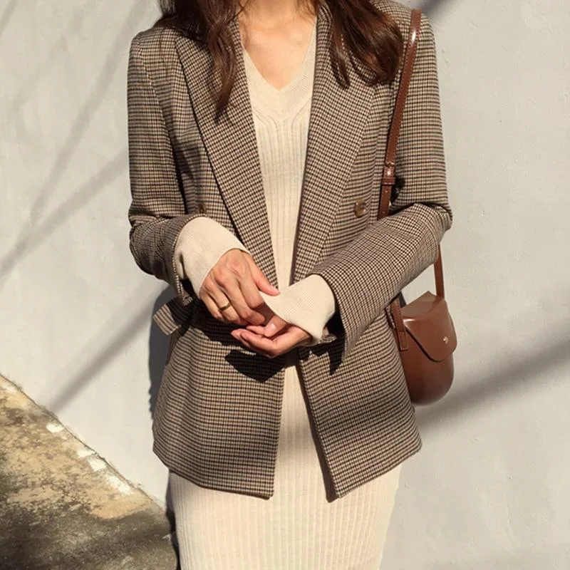 Oversized women's wool coats in a monochromatic look for a trendy outfitVintage Double Breasted Plaid Long Sleeve Loose Coat Jacket for Ladies Oversized women's wool coats in a monochromatic look for a trendy outfitVintage Double Breasted Plaid Long Sleeve Loose Coat Jacket for Ladies