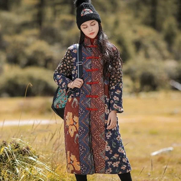 Embroidered women's cotton coats in a bohemian pattern for a unique designVintage Thick CottonLoose Pockets Single Breasted Female Overcoat Embroidered women's cotton coats in a bohemian pattern for a unique designVintage Thick CottonLoose Pockets Single Breasted Female Overcoat