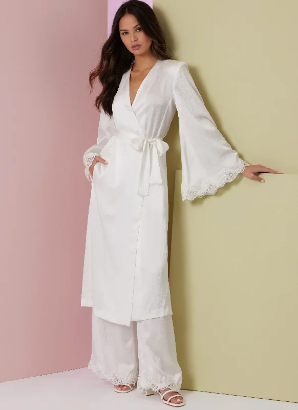 Women's faux fur coats in bright colors for a bold fashion statementVogue Loungewear V2020