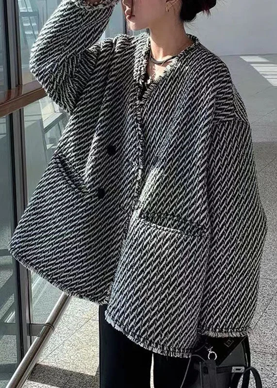 Embroidered women's cotton coats in a bohemian pattern for a unique designVogue V Neck Pockets Plaid Coats Fall Embroidered women's cotton coats in a bohemian pattern for a unique designVogue V Neck Pockets Plaid Coats Fall