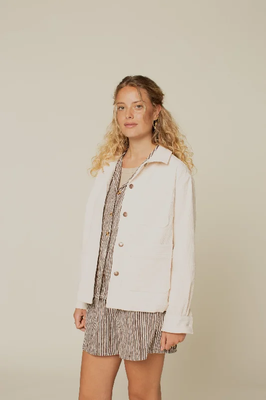 Petite women's wool blend coats with a tailored fit for a flattering silhouetteWardrobe by Me Canvas Jacket Petite women's wool blend coats with a tailored fit for a flattering silhouetteWardrobe by Me Canvas Jacket