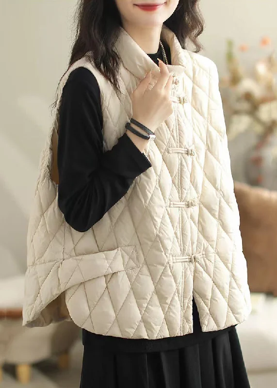 Oversized women's wool coats in a monochromatic look for a trendy outfitWhite Pockets Patchwork Cotton Filled Waistcoat Stand Collar Winter Oversized women's wool coats in a monochromatic look for a trendy outfitWhite Pockets Patchwork Cotton Filled Waistcoat Stand Collar Winter