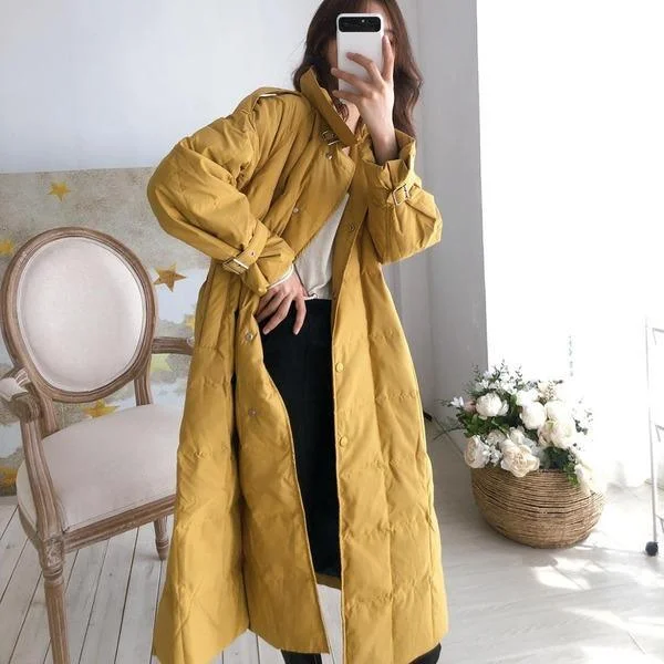 Checkered women's wool coats in a classic pattern for a timeless styleWinter Elegant New Lapel White Duck Down Jacket Women Over The Knee Fashion Clothing Checkered women's wool coats in a classic pattern for a timeless styleWinter Elegant New Lapel White Duck Down Jacket Women Over The Knee Fashion Clothing