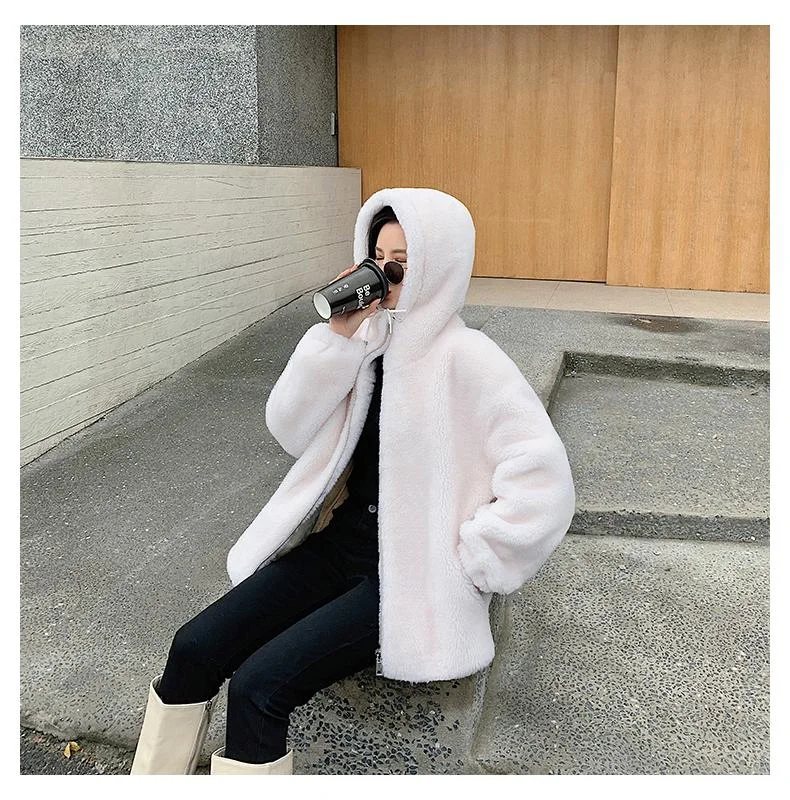Women's reversible down coats with two - tone designs for versatile stylingWinter Warm Thick Women's Real Sheep Shearling Fur Hooded Coats & Jackets Women's reversible down coats with two - tone designs for versatile stylingWinter Warm Thick Women's Real Sheep Shearling Fur Hooded Coats & Jackets