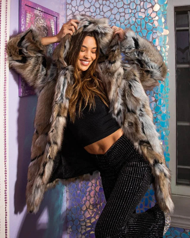 Women's reversible down coats with two - tone designs for versatile stylingHooded Women's Faux Fur Coat | Wolverine Women's reversible down coats with two - tone designs for versatile stylingHooded Women's Faux Fur Coat | Wolverine
