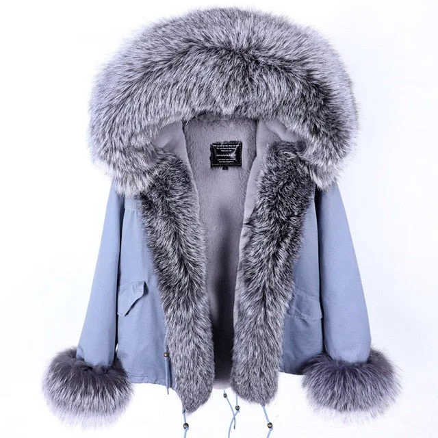Petite women's wool blend coats with a tailored fit for a flattering silhouetteWomen's Thick Warm Winter Jacket with Long Sleeves and Racoon Fur Collar